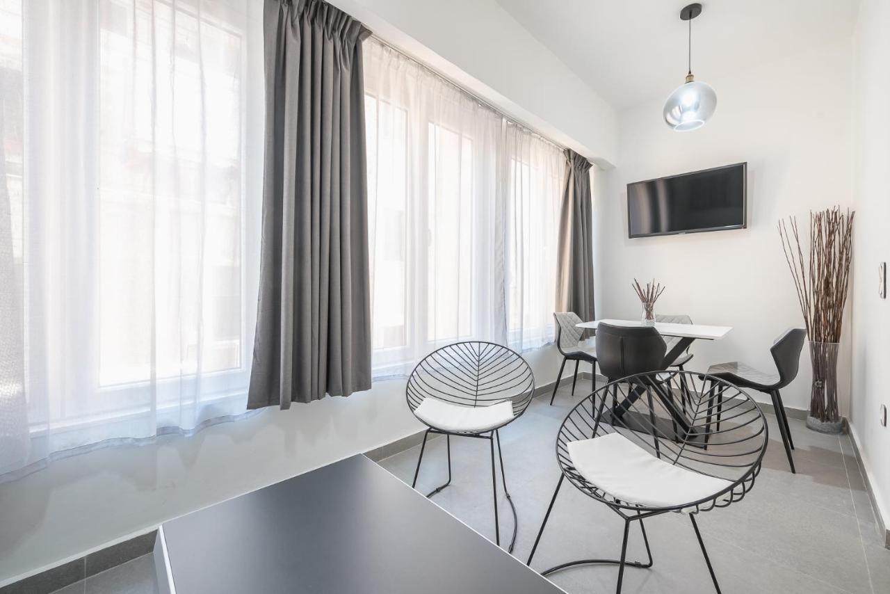 Iguana Gold Luxury Suites 2 Athens Ngoại thất bức ảnh