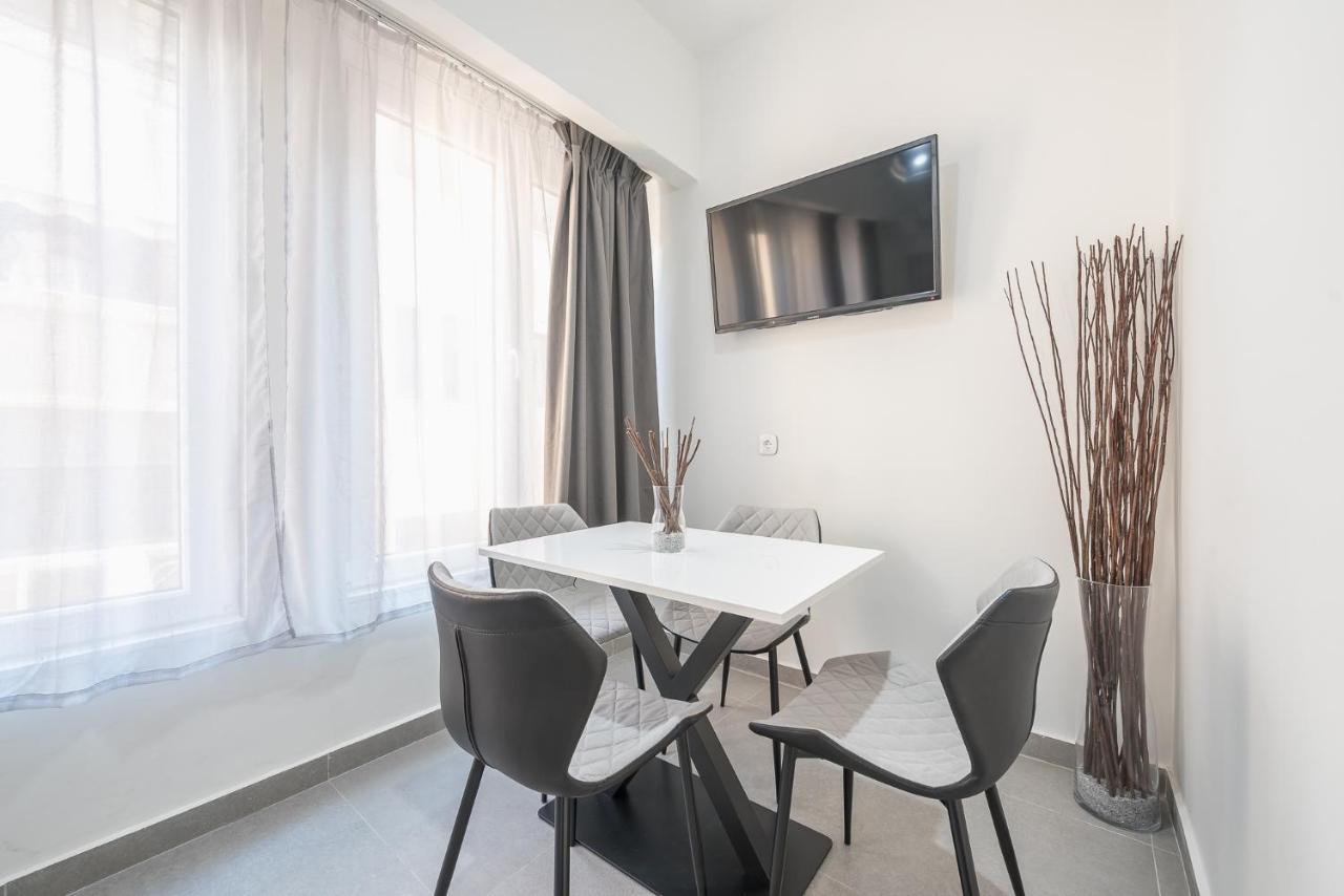 Iguana Gold Luxury Suites 2 Athens Ngoại thất bức ảnh