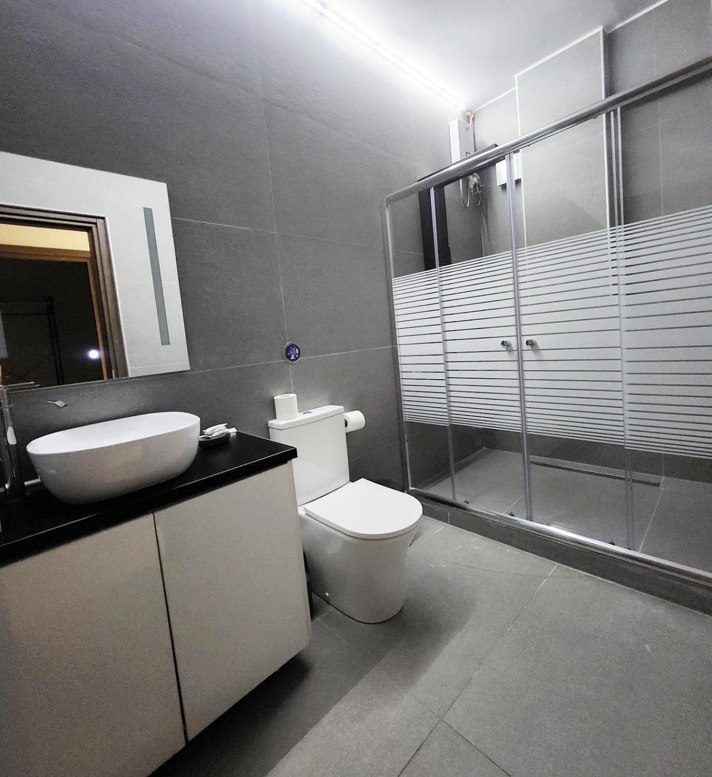 Iguana Gold Luxury Suites 2 Athens Ngoại thất bức ảnh